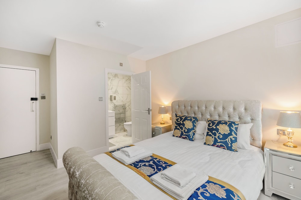 the drake hotel plymouth