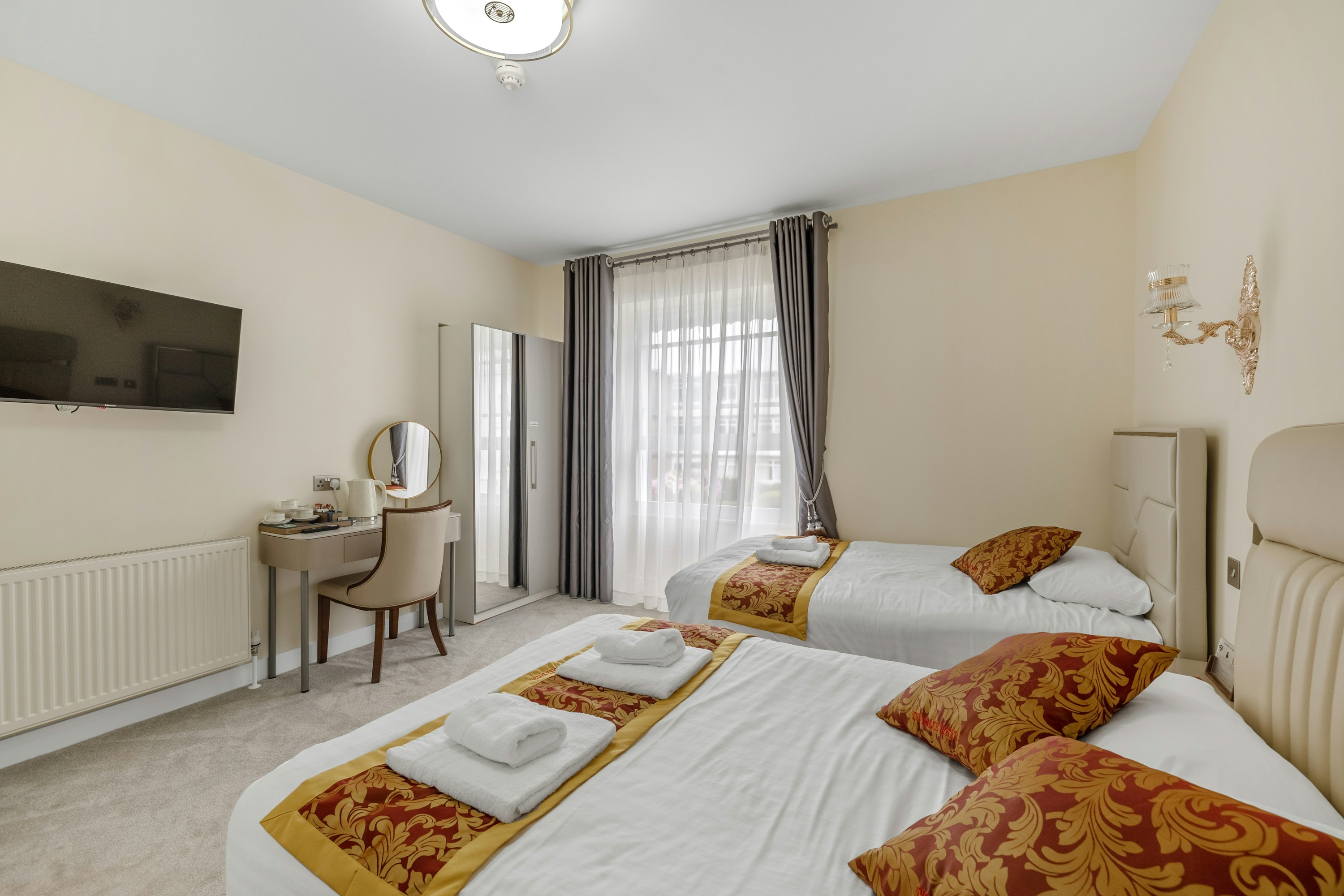 the drake hotel plymouth