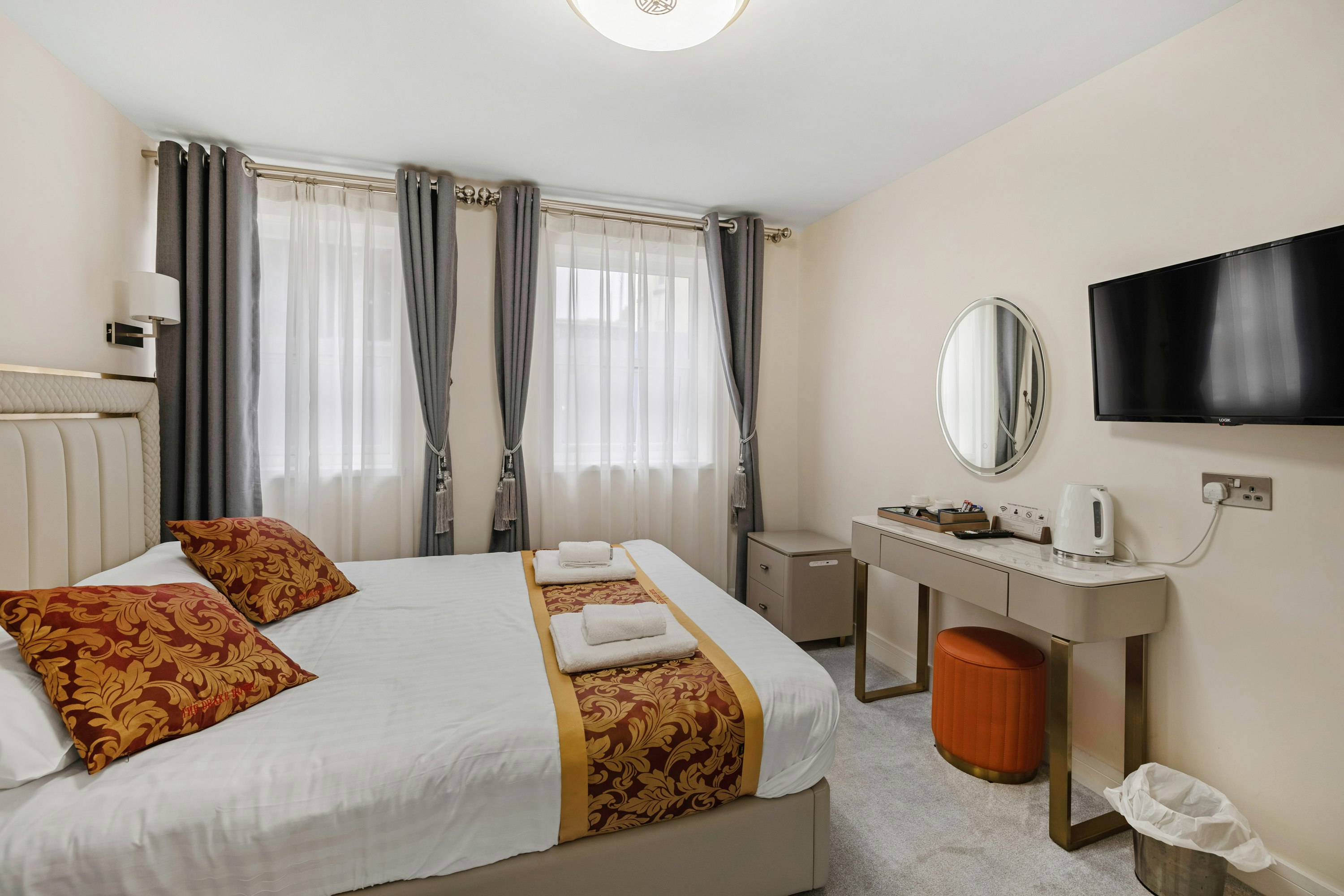 the drake hotel plymouth