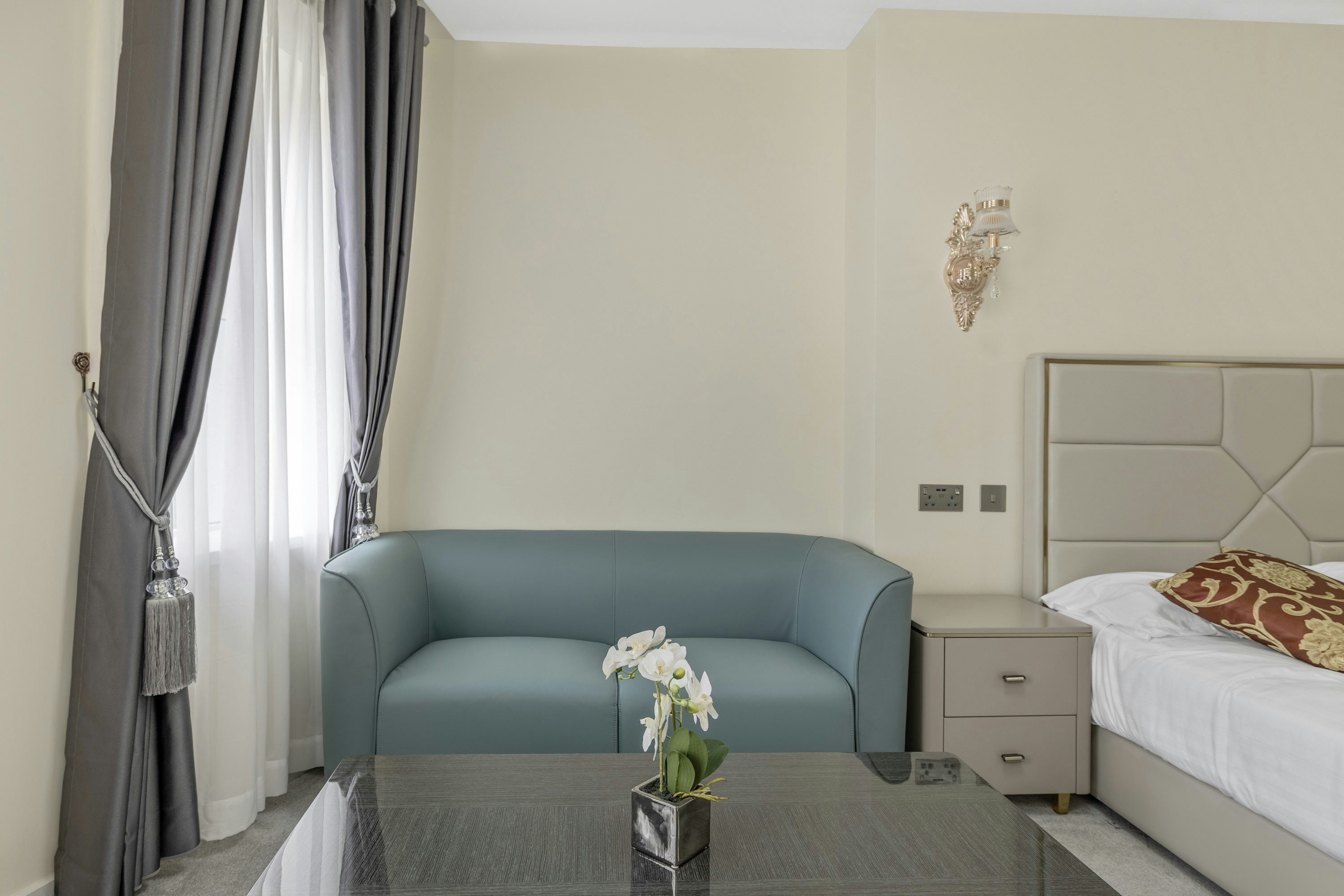 the drake hotel plymouth