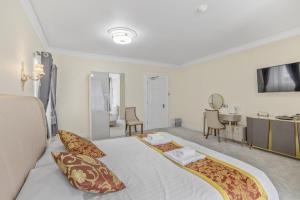 the drake hotel plymouth