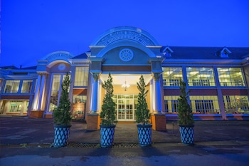 royal tretes view hotel and convention