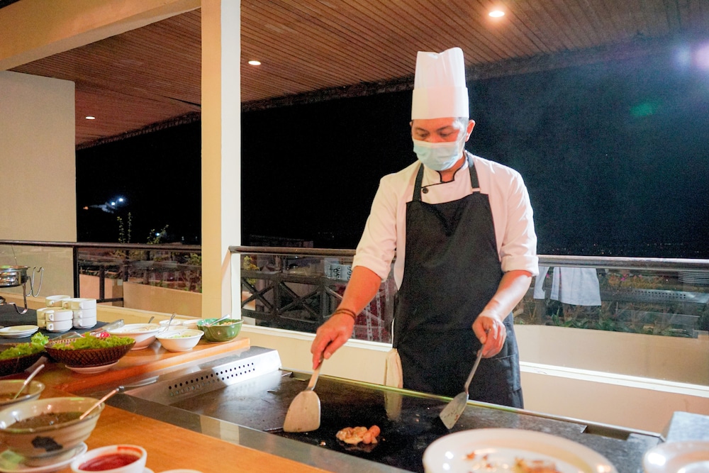 royal tretes view hotel and convention