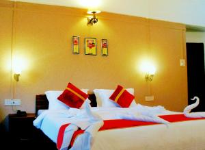 Velvet County Resort & Spa,Kune N.M.>>Khandala,3 star