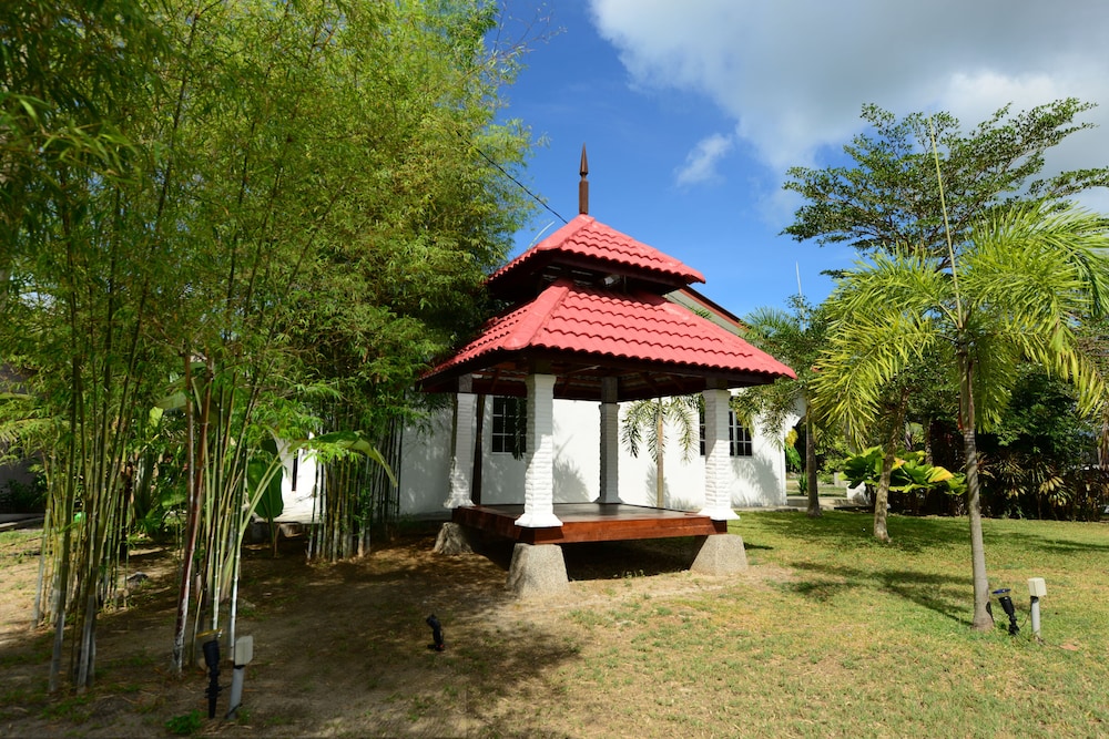 white lodge
