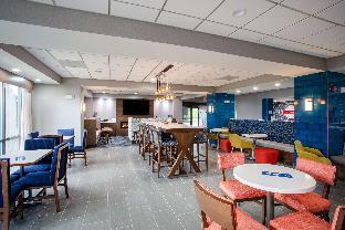 hampton inn elkins