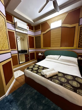 shari la island resort