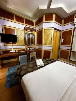 shari la island resort