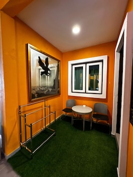 shari la island resort