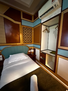 shari la island resort