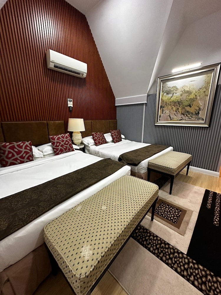 shari la island resort