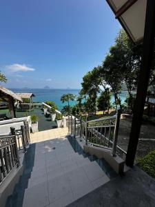shari la island resort