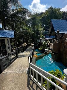 shari la island resort