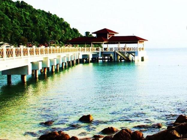 shari la island resort