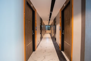 d varee residence montara thonglor 25 bangkok