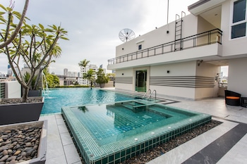 d varee residence montara thonglor 25 bangkok
