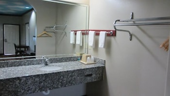 palace inn greenspoint