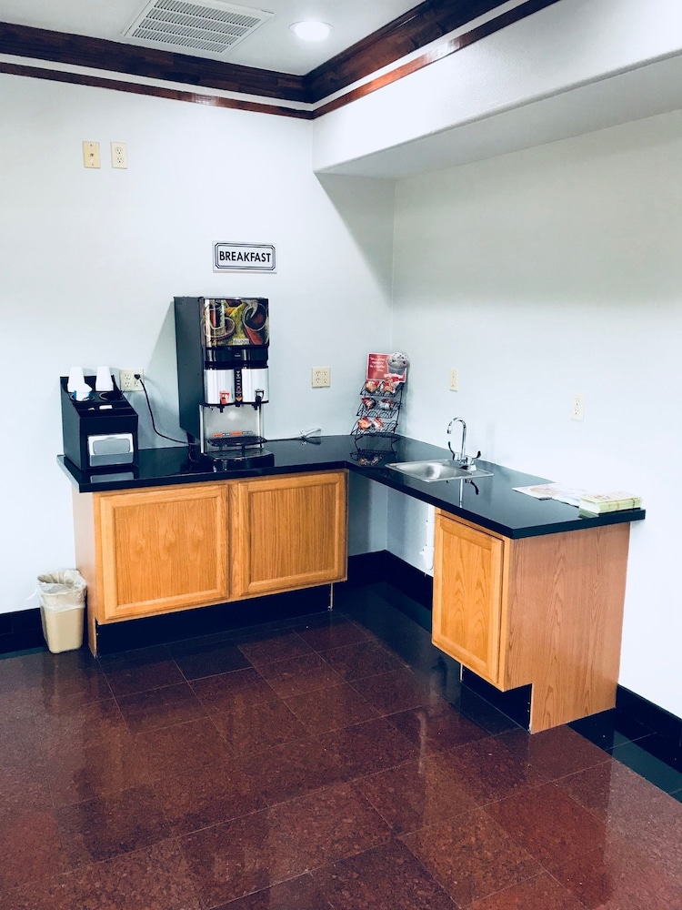 palace inn greenspoint