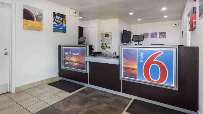 motel 6 meridian ms