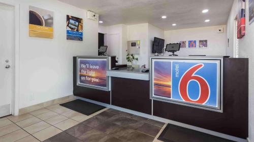 motel 6 meridian ms