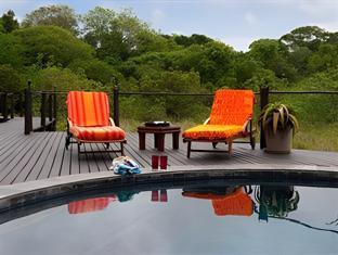 makakatana bay lodge