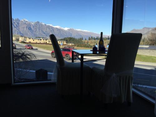 hurleys of queenstown