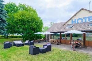 Comfort Hotel Pithiviers,Near Church Of St. Salomon And St. Gregory,3 star