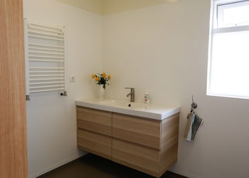 sy ra skor ugil guesthouse