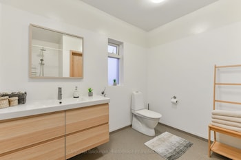 sy ra skor ugil guesthouse