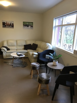 sy ra skor ugil guesthouse