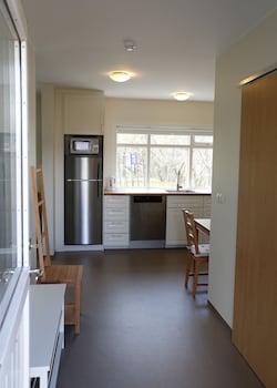 sy ra skor ugil guesthouse