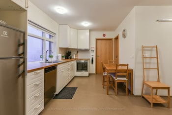 sy ra skor ugil guesthouse