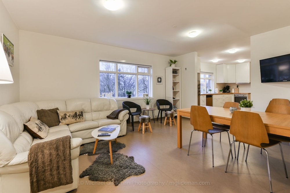 sy ra skor ugil guesthouse