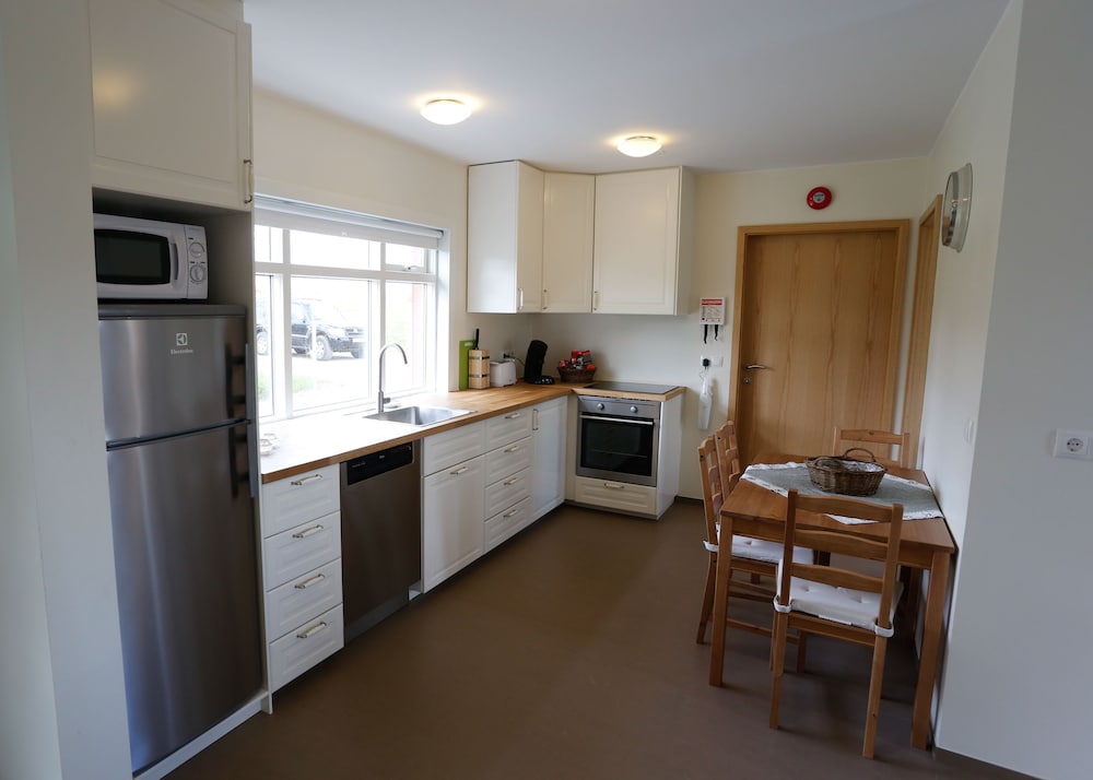 sy ra skor ugil guesthouse