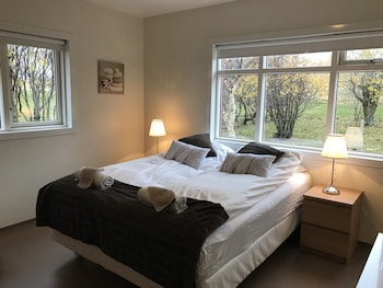 sy ra skor ugil guesthouse