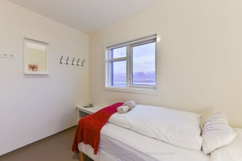 sy ra skor ugil guesthouse