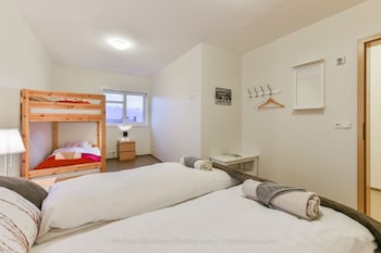 sy ra skor ugil guesthouse