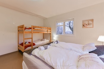 sy ra skor ugil guesthouse