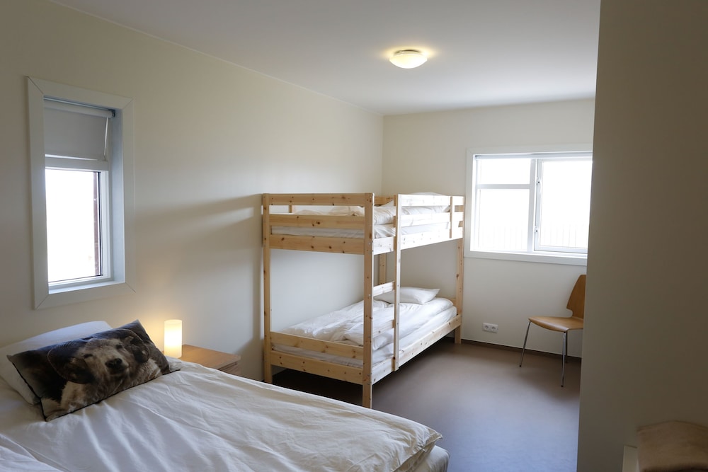 sy ra skor ugil guesthouse