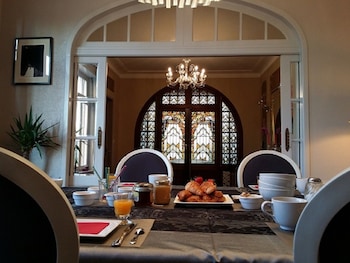 castel bayeux guesthouse
