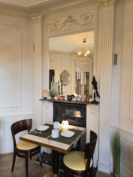 castel bayeux guesthouse