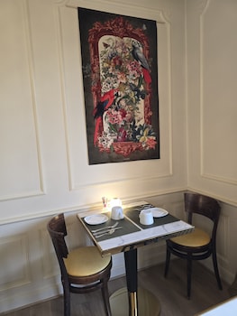 castel bayeux guesthouse