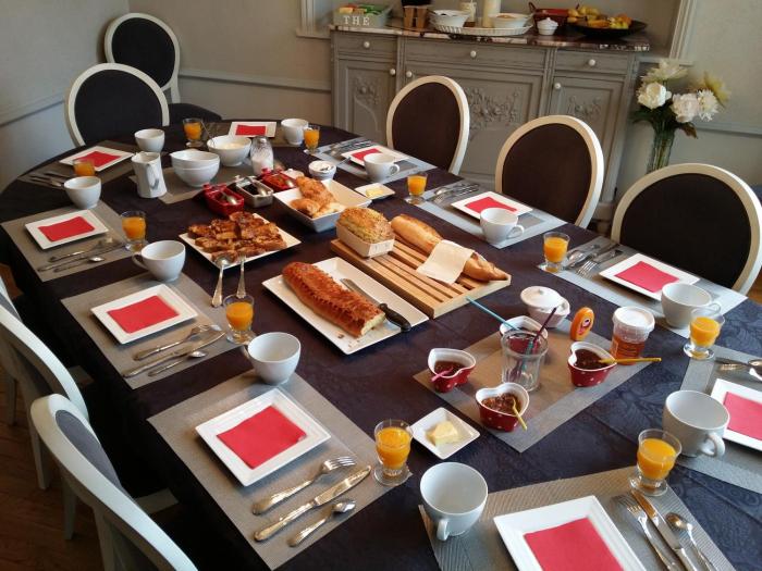 castel bayeux guesthouse