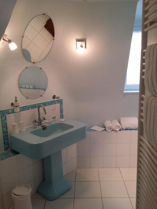 castel bayeux guesthouse