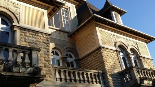 castel bayeux guesthouse
