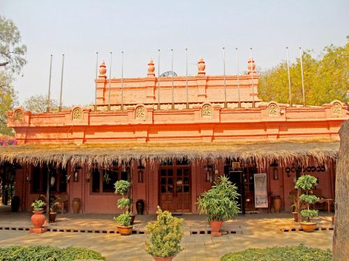 bagan hotel river view