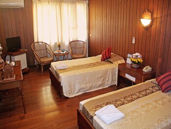 bagan hotel river view