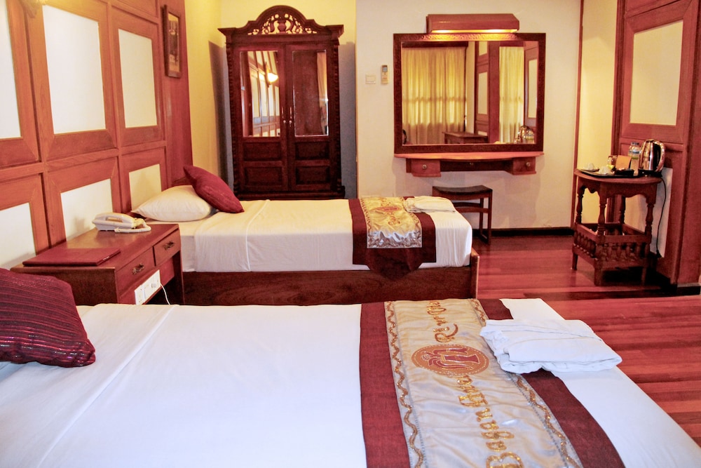 bagan hotel river view