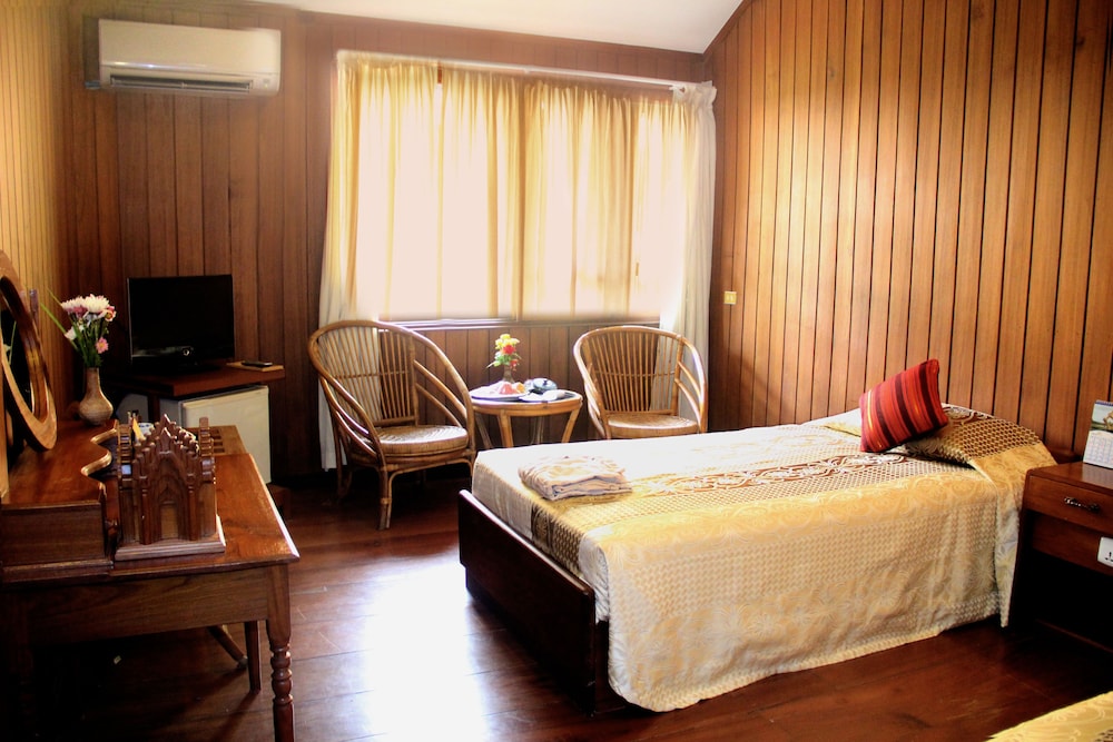 bagan hotel river view