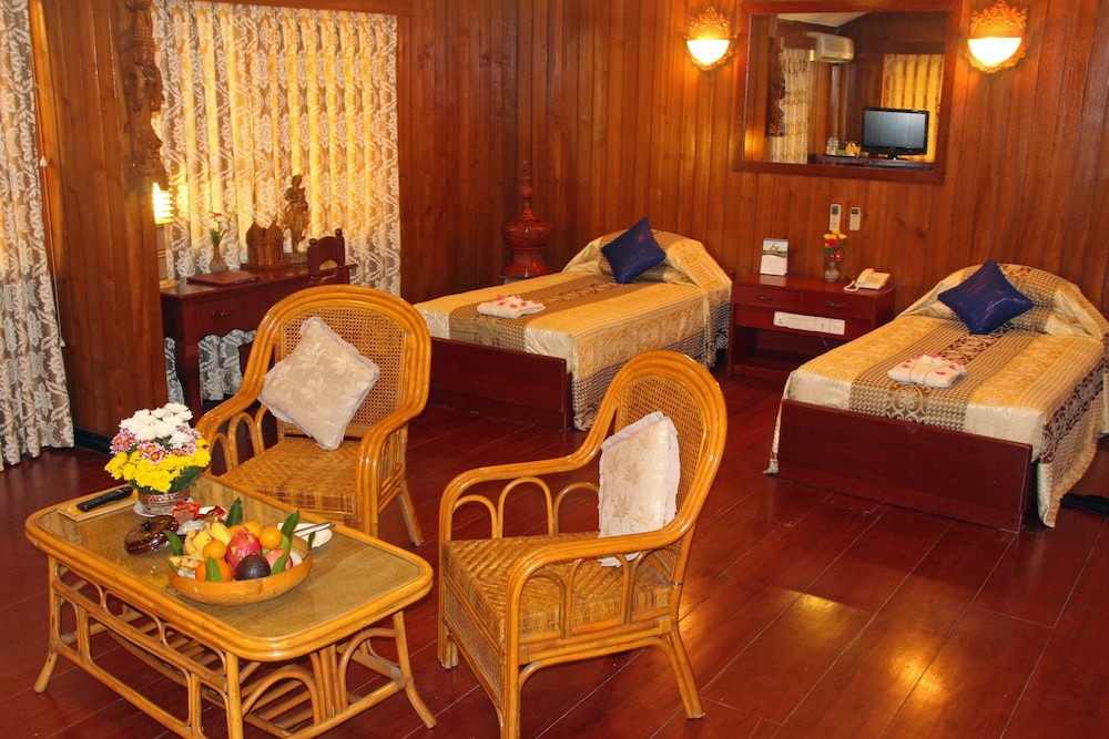 bagan hotel river view